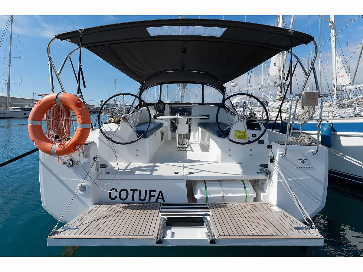 Sun Odyssey 380