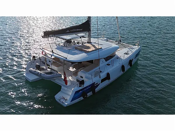Lagoon 42