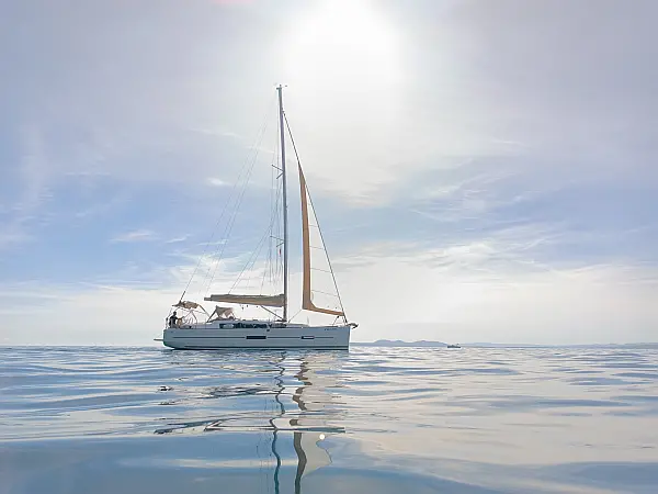 Dufour 382 GL - 3+1 CABINAS / 2 BAÑOS / 10 PAX